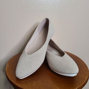 Sole Society Beige Sparkle Almond Toe Flats
